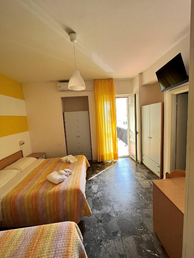 Hotel Lido Vieste Ngoại thất bức ảnh