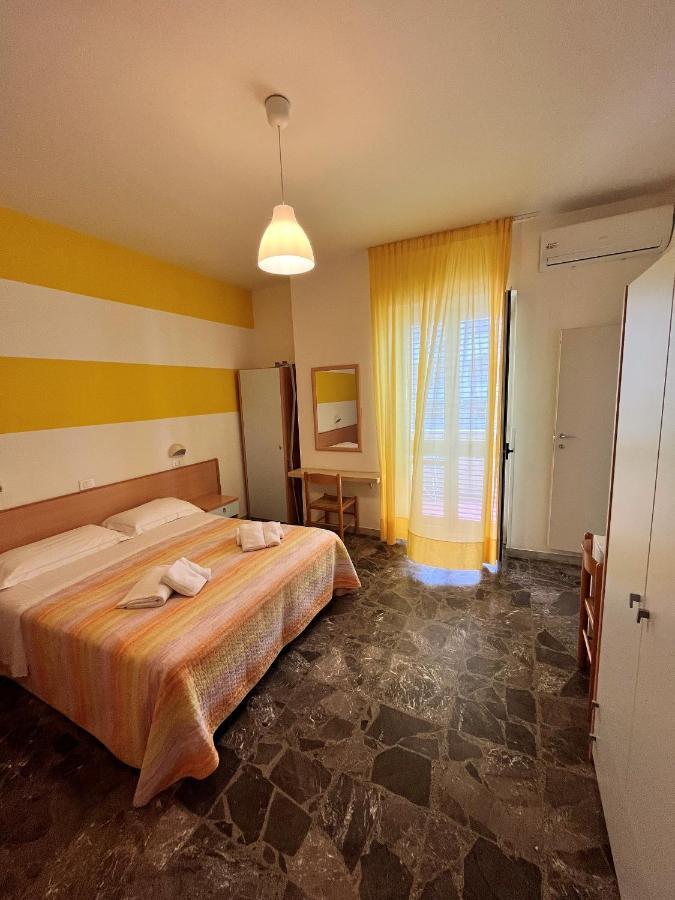 Hotel Lido Vieste Ngoại thất bức ảnh